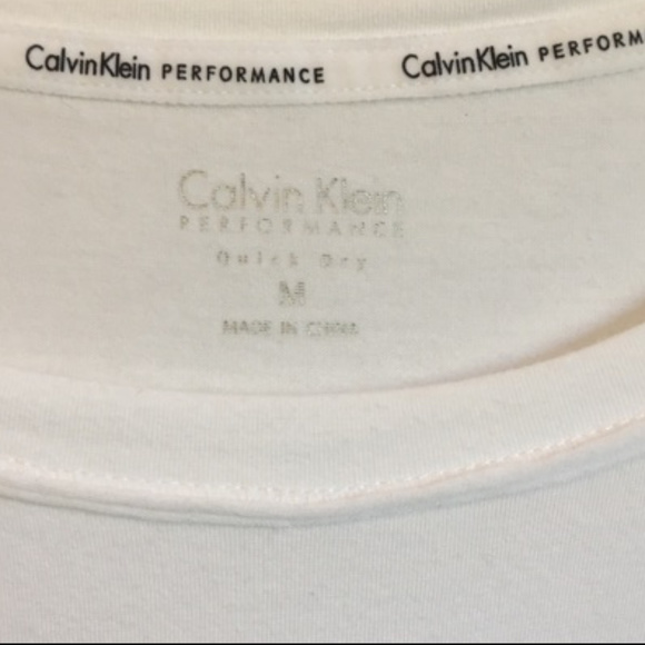 Comfy Calvin Klein Performance Shirt, Size M - Picture 2 of 4